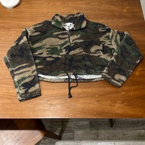 cropped camo quarter zip